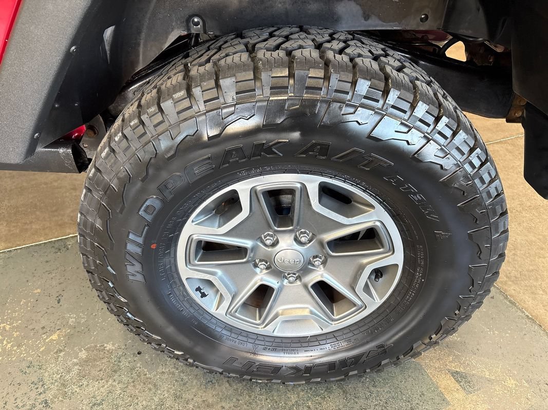 Used 2013 Jeep Wrangler Rubicon w/ PWR Convenience Group AWD/4WD image 29