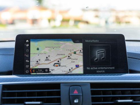 Used 2019 BMW M4 Coupe w/ Competition Package image 22