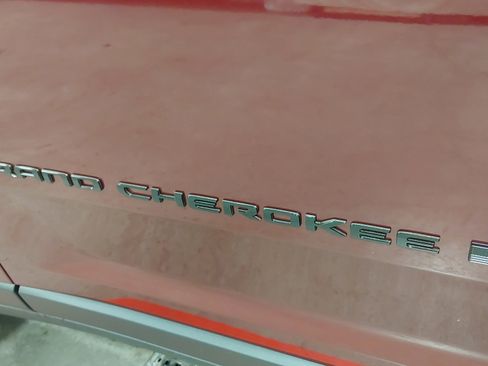 New 2025 Jeep Grand Cherokee L Limited image 32