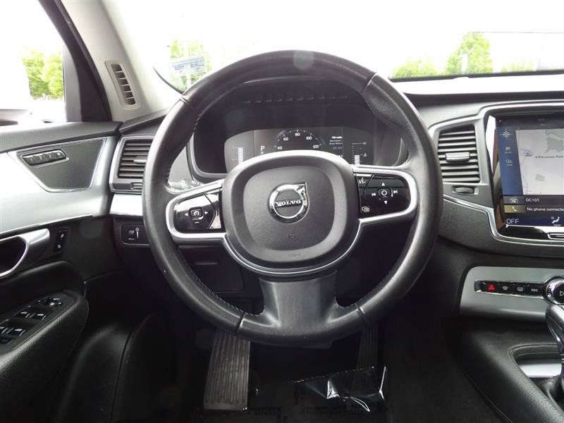 Used 2018 Volvo XC90 T5 Momentum FWD image 22