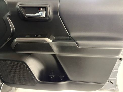 Used 2021 Toyota Tacoma TRD Off-Road image 41