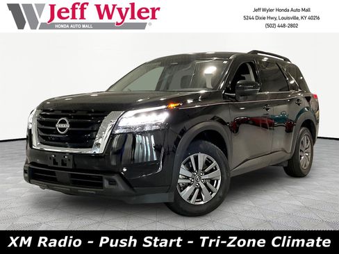 Used 2025 Nissan Pathfinder SV AWD/4WD image 1