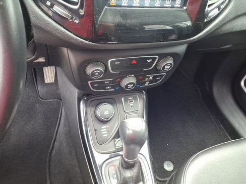 Used 2020 Jeep Compass Latitude image 27