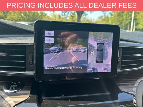 Used 2021 Ford Explorer Limited w/ Equipment Group 301A AWD/4WD image 5