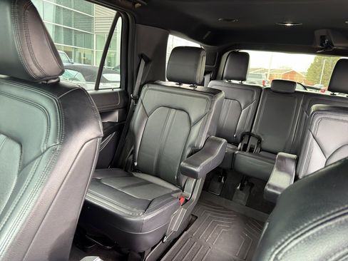 Used 2021 Ford Expedition Limited image 16