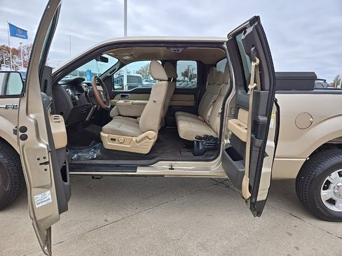 Used 2011 Ford F150 XLT w/ XLT Convenience Pkg image 16