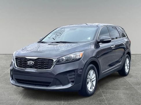 Used 2019 Kia Sorento LX image 1