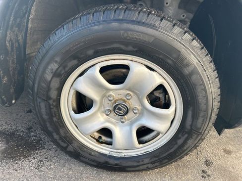 Used 2016 Honda CR-V LX image 5