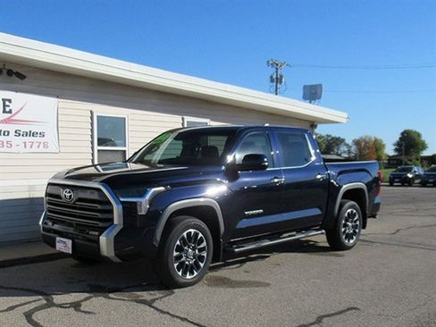 Used 2024 Toyota Tundra Limited image 2