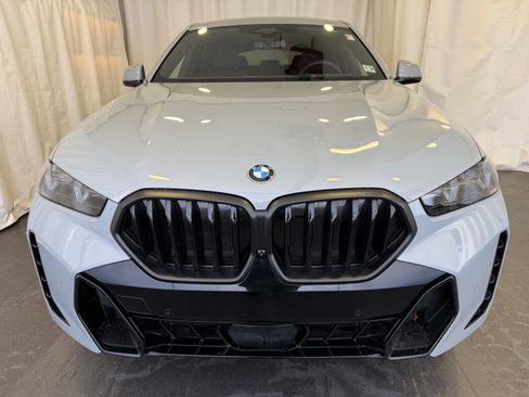 Used 2026 BMW X6 xDrive40i w/ Executive Package image 6
