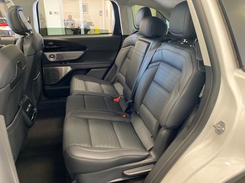 New 2026 Lincoln Nautilus Reserve AWD/4WD image 9