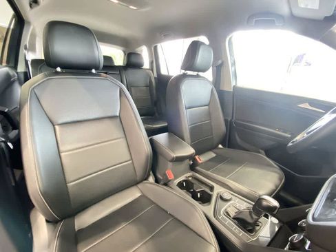 Used 2021 Volkswagen Tiguan SE AWD/4WD image 26