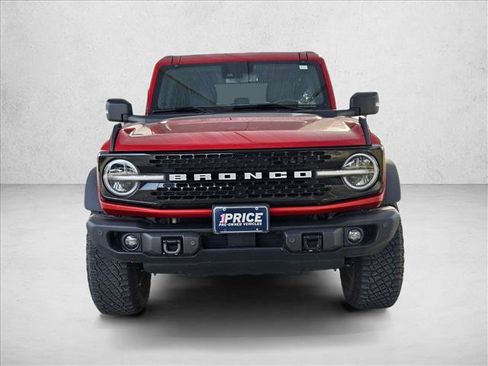 Used 2023 Ford Bronco Wildtrak image 2