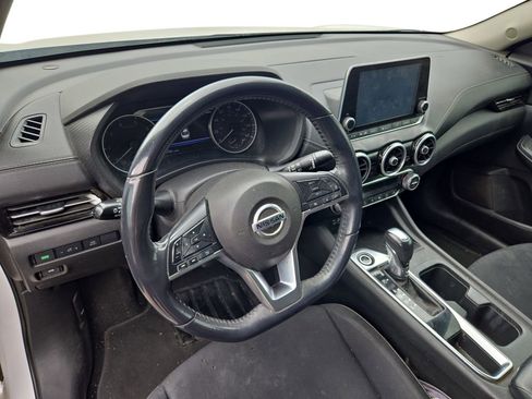 Certified 2020 Nissan Sentra SV FWD image 9