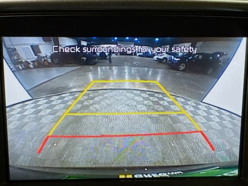 Used 2017 Kia Sorento LX w/ LX Convenience Package image 18