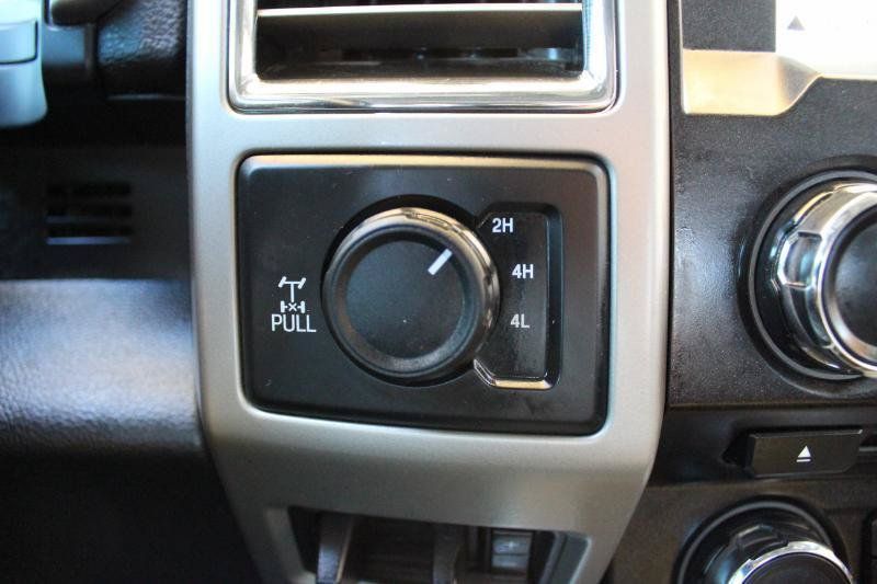 Used 2017 Ford F250 Lariat w/ Lariat Value Package AWD/4WD image 38