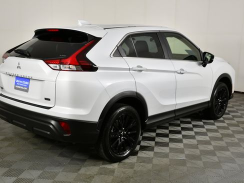 Used 2024 Mitsubishi Eclipse Cross LE image 6