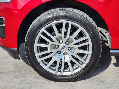 Used 2022 Ford Expedition Limited image 11