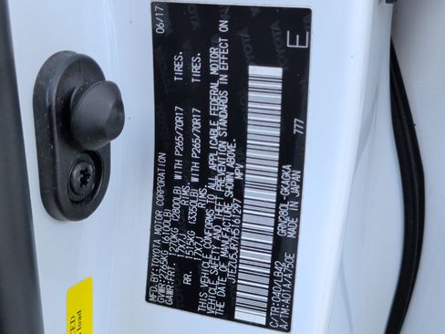 Used 2017 Toyota 4Runner SR5 Premium image 40