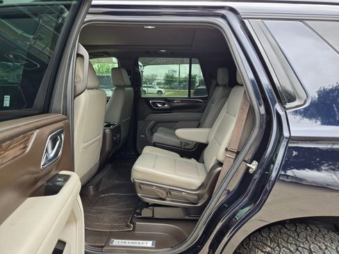Used 2021 Chevrolet Tahoe Z71 w/ Z71 Signature Package AWD/4WD image 21