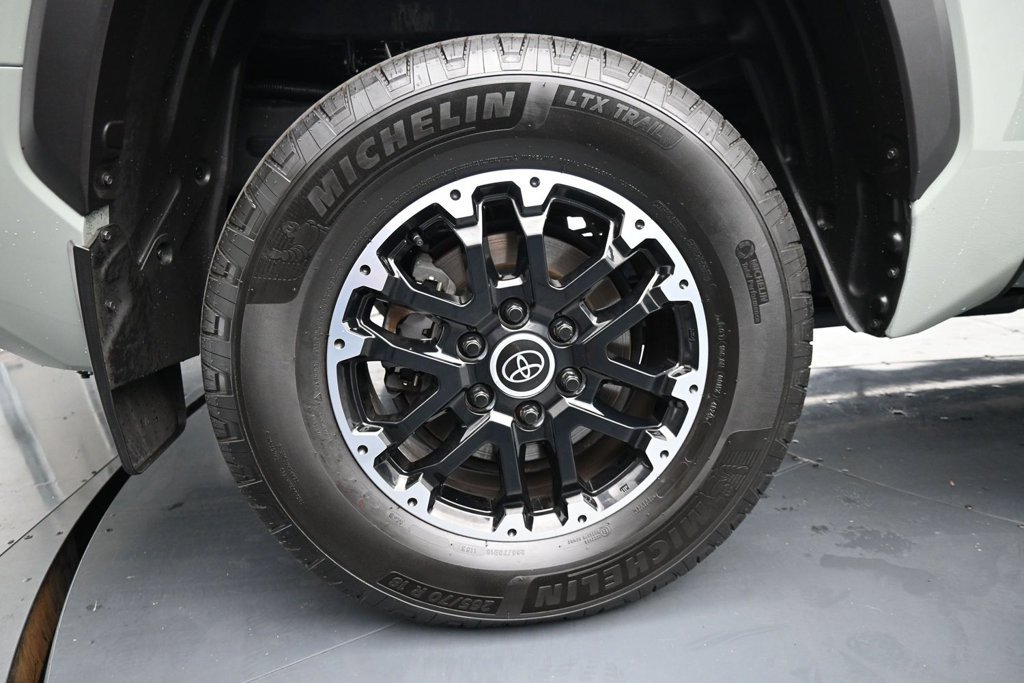 Used 2024 Toyota Tundra SR5 w/ TRD Off-Road Package AWD/4WD image 10