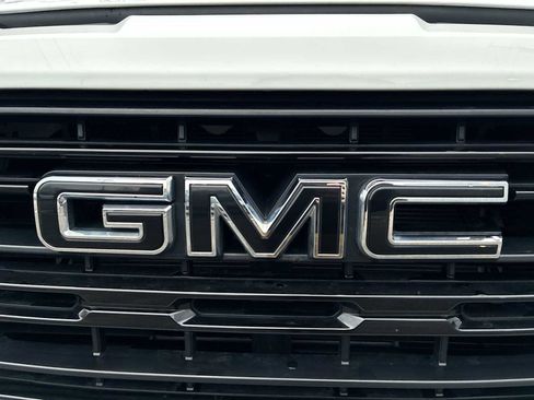 Used 2023 GMC Sierra 1500 Elevation w/ LPO, Elevation Black Package image 30