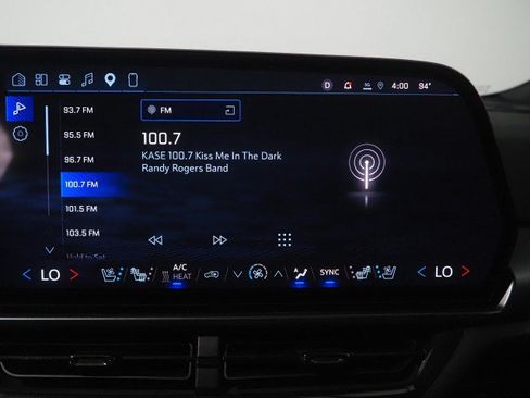 Used 2024 Chevrolet Equinox EV RS FWD image 34