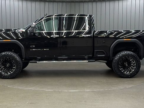 Used 2026 GMC Sierra 3500 Denali w/ Denali Reserve Package AWD/4WD image 2