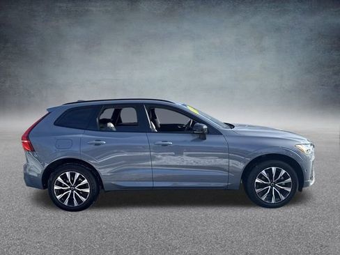 Used 2024 Volvo XC60 B5 Plus image 5
