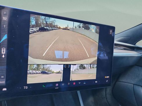 Used 2022 Tesla Model S image 28