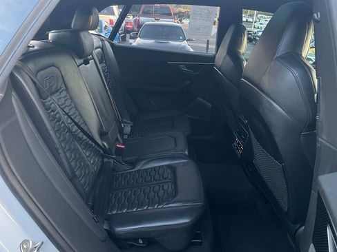 Used 2022 Audi RS Q8 4.0T image 31