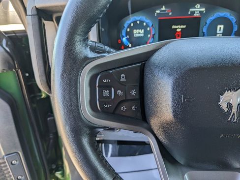 Used 2025 Ford Bronco Badlands image 29