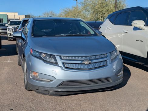 Used 2015 Chevrolet Volt Premium w/ Premium Trim Package image 3
