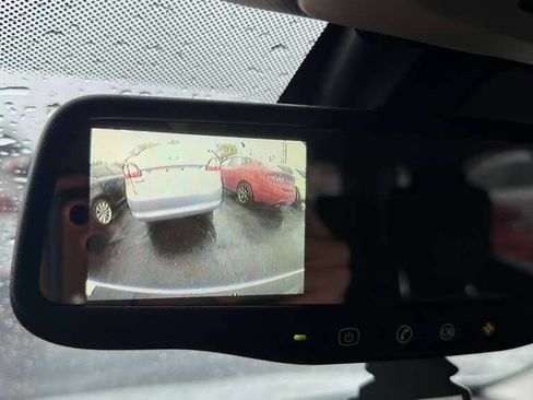 Used 2011 Chevrolet Equinox LT w/ Driver Convenience Package AWD/4WD image 28