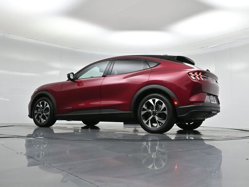 Certified 2025 Ford Mustang Mach-E Select image 52