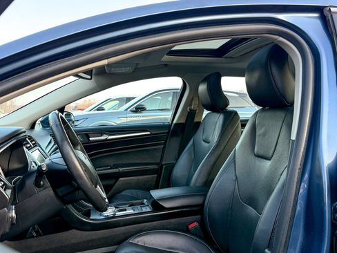 Used 2019 Ford Fusion Energi Titanium image 18