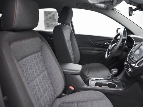 Used 2023 Chevrolet Equinox LT w/ LPO, Floor Liner Package image 15