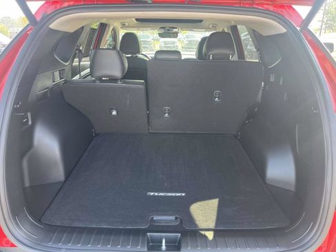Certified 2023 Hyundai Tucson Limited FWD image 10