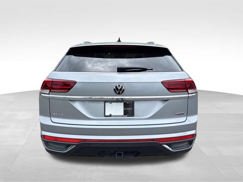 Certified 2022 Volkswagen Atlas Cross Sport SE AWD/4WD image 6