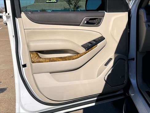 Used 2017 GMC Yukon XL Denali w/ Open Road Package image 27