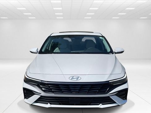 New 2026 Hyundai Elantra Limited image 2