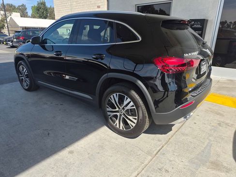 Used 2025 Mercedes-Benz GLA 250 image 4