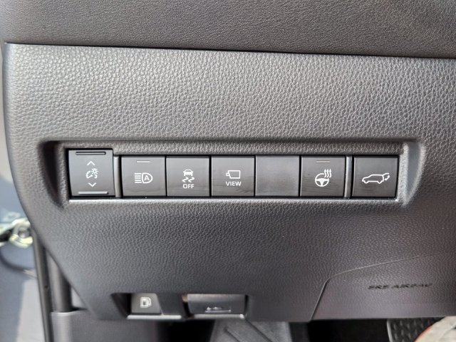 Used 2024 Toyota Venza Limited AWD/4WD image 27