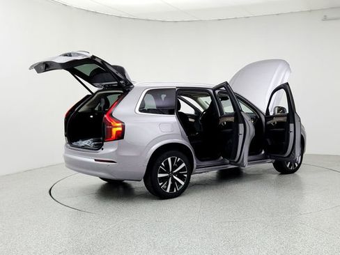 New 2026 Volvo XC90 B5 Core image 11