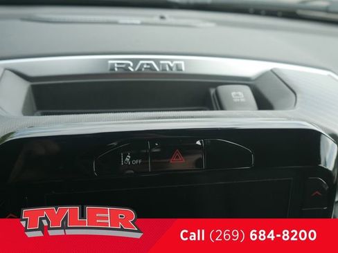 New 2026 RAM 1500 Big Horn AWD/4WD image 32