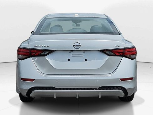 Used 2023 Nissan Sentra SV FWD image 5