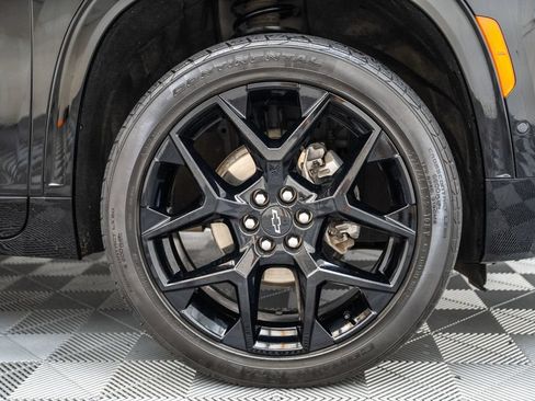 Used 2024 Chevrolet Traverse RS w/ LPO, Floor Liner Package AWD/4WD image 16