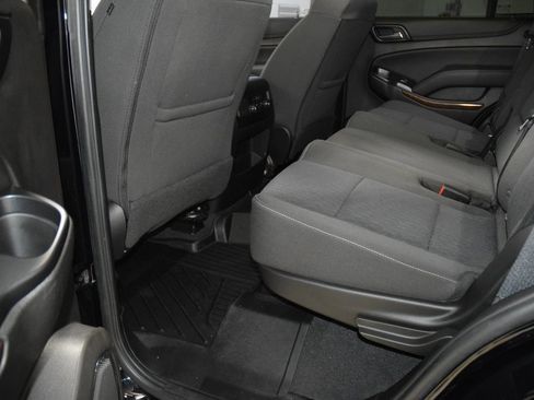 Used 2020 Chevrolet Tahoe LS w/ Enhanced Driver Alert Package image 39