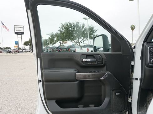 Used 2022 Chevrolet Silverado 3500 LTZ w/ LTZ Plus Package image 13