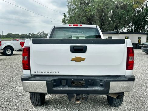 Used 2013 Chevrolet Silverado 2500 W/T AWD/4WD image 6